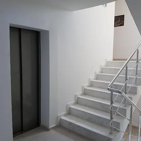 Rent Studio-vista